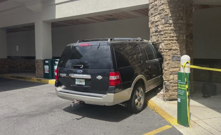 JSO: Man accused of DUI after crashing into Jacksonville Publix